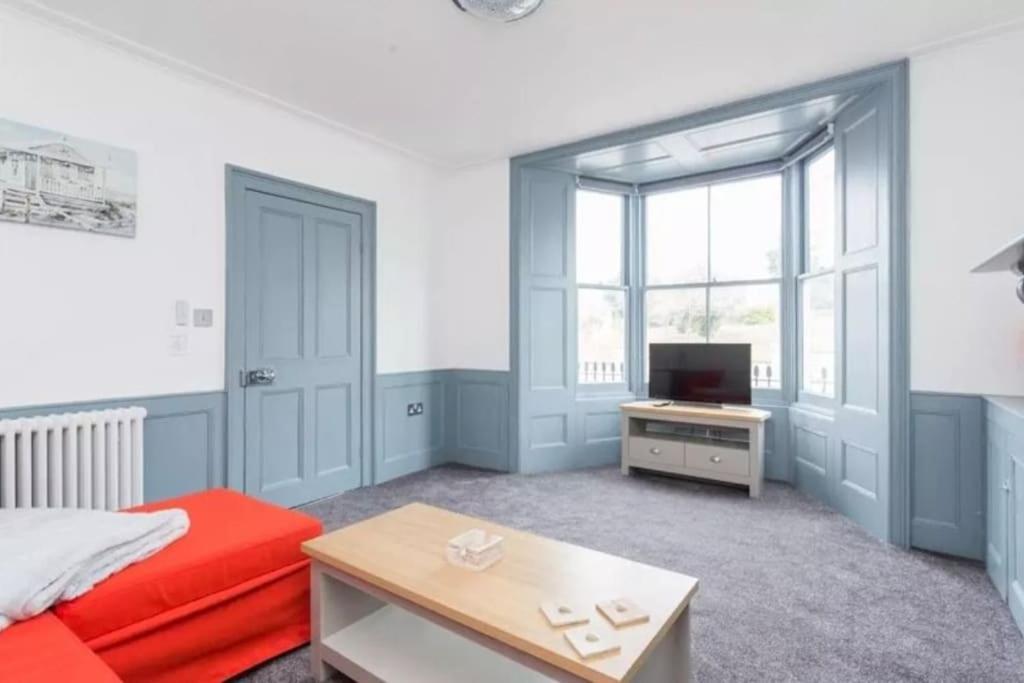 Holiday home Modern Georgian Townhouse By Old Town & The Margate